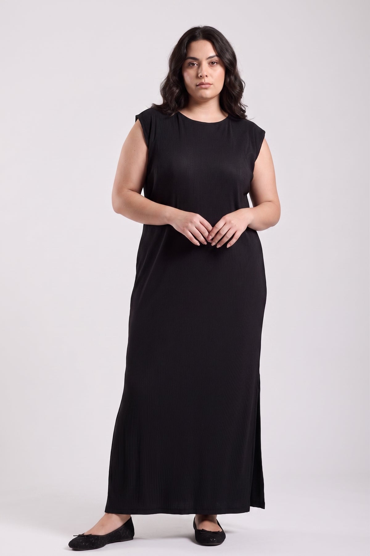 Basic Long Dress - Sleeveless Material: Derby